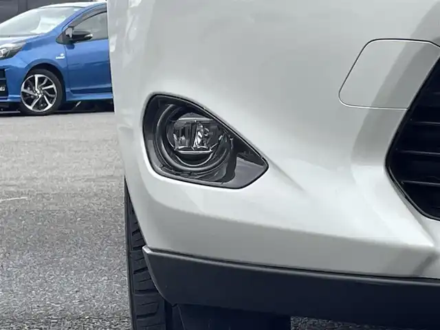 トヨタ ハリアー ハイブリッド プレミアム スタイルアッシュ 山形県 2017(平29)年 8.5万km ホワイトパールクリスタルシャイン 4WD/メモリナビ/　　【CD DVD BT フルセグ USB】/バックカメラ/電動リアゲート/クルーズコントロール/LEDオートヘッドライト/ハーフレザーシート/パワーシート/シートヒーター/純正18インチアルミホイール/ルームミラー型ドラレコ/アイドリングストップ/ステアリングスイッチ/MTモード付AT/電動格納ウィンカーミラー/フォグランプ/スマートキー×2/ETC