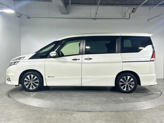 日産 セレナ ハイウェイスター プロパイロットED 神奈川県 2017(平29)年 5.7万km ブリリアントホワイトパール プロパイロット/純正8型SDナビゲーション【MM516D-L】/・BT/フルセグTV/CD/DVD/SD/BD/AUX/バックカメラ/純正フリップダウンモニター/両側電動スライドドア/電動サイドブレーキ/オートブレーキホールド/ETC/ドライブレコーダー/アイドリングストップ機能/ECOモード/革巻きステアリング/ステアリングスイッチ/Autoライト/電動格納ミラー/ウィンカーミラー/シートリフター/LEDヘッドライト/フォグランプ/純正フロアマット/純正16インチアルミホイール/純正ドアバイザー