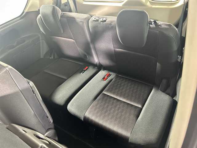 日産 セレナ ハイウェイスター プロパイロットED 神奈川県 2017(平29)年 5.7万km ブリリアントホワイトパール プロパイロット/純正8型SDナビゲーション【MM516D-L】/・BT/フルセグTV/CD/DVD/SD/BD/AUX/バックカメラ/純正フリップダウンモニター/両側電動スライドドア/電動サイドブレーキ/オートブレーキホールド/ETC/ドライブレコーダー/アイドリングストップ機能/ECOモード/革巻きステアリング/ステアリングスイッチ/Autoライト/電動格納ミラー/ウィンカーミラー/シートリフター/LEDヘッドライト/フォグランプ/純正フロアマット/純正16インチアルミホイール/純正ドアバイザー