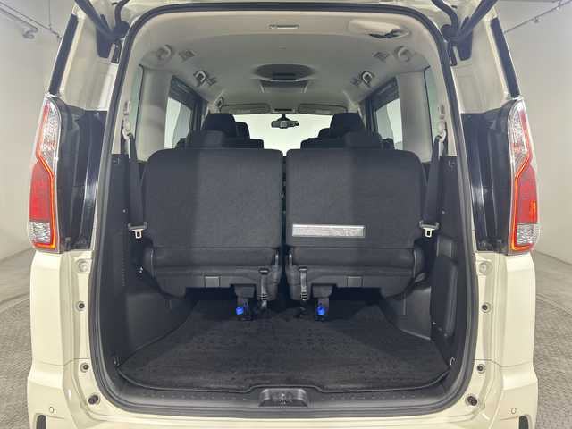 日産 セレナ ハイウェイスター プロパイロットED 神奈川県 2017(平29)年 5.7万km ブリリアントホワイトパール プロパイロット/純正8型SDナビゲーション【MM516D-L】/・BT/フルセグTV/CD/DVD/SD/BD/AUX/バックカメラ/純正フリップダウンモニター/両側電動スライドドア/電動サイドブレーキ/オートブレーキホールド/ETC/ドライブレコーダー/アイドリングストップ機能/ECOモード/革巻きステアリング/ステアリングスイッチ/Autoライト/電動格納ミラー/ウィンカーミラー/シートリフター/LEDヘッドライト/フォグランプ/純正フロアマット/純正16インチアルミホイール/純正ドアバイザー