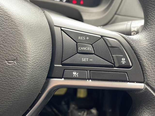 日産 ノート e－パワー X Bアロー 沖縄県 2019(令1)年 5万km ガーネットレッド/スーパーブラック 2トーン 純正ナビ(MM316D-W)/AUX CD フルセグTV/アラウンドビューモニター/スマートルームミラー/ETC/クルーズコントロール/純正フロアマット/ドアバイザー/スマートキー/プッシュスタート/LEDヘッドライト/コーナーセンサー/保証書/取扱説明書/記録簿