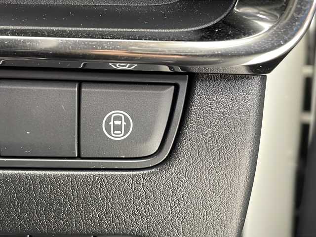 マツダ マツダ３ファストバック XD プロアクティブ ツーリングS 千葉県 2019(令1)年 2.5万km スノーフレイクホワイトパールマイカ 純正ナビ/（AM/FM/Bluetooth/CD/DVD/TV//HDMI/AppleCarPlay/AndroidAuto）/ドライブレコーダー(前後)/バックカメラ/レーダークルーズコントロール/レーンキープアシスト/衝突被害軽減ブレーキ/クリアランスソナー(前後)/標識認識機能/ブラインドスポットモニター/ヘッドアップディスプレイ/電動パーキングブレーキ/オートホールド/オートマチックハイビーム/ETC/シートヒーター(D+N席)/ステアリングヒーター/パワーシート(D席)/メモリーシート(D席)/LEDヘッドライト/純正18インチアルミホイール/純正フロアマット/ステアリングスイッチ/ドアバイザー/トノカバー/エアバッグ(W+サイド＋カーテン)/プッシュスタート/横滑り防止装置