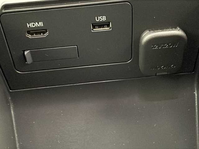 マツダ マツダ３ファストバック XD プロアクティブ ツーリングS 千葉県 2019(令1)年 2.5万km スノーフレイクホワイトパールマイカ 純正ナビ/（AM/FM/Bluetooth/CD/DVD/TV//HDMI/AppleCarPlay/AndroidAuto）/ドライブレコーダー(前後)/バックカメラ/レーダークルーズコントロール/レーンキープアシスト/衝突被害軽減ブレーキ/クリアランスソナー(前後)/標識認識機能/ブラインドスポットモニター/ヘッドアップディスプレイ/電動パーキングブレーキ/オートホールド/オートマチックハイビーム/ETC/シートヒーター(D+N席)/ステアリングヒーター/パワーシート(D席)/メモリーシート(D席)/LEDヘッドライト/純正18インチアルミホイール/純正フロアマット/ステアリングスイッチ/ドアバイザー/トノカバー/エアバッグ(W+サイド＋カーテン)/プッシュスタート/横滑り防止装置