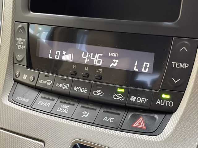 トヨタ アルファードハイブリット G 道央・札幌 2012(平24)年 14.5万km ゴールドパールクリスタルシャイン 4WD/社外HDDナビ(フルセグ、CD、DVD、Bt、AM、FM、SD)/ツインサンルーフ/バックカメラ/フリップダウンモニター/クルーズコントロール/両側パワースライドドア/革調シートカバー/パワーシート(D/N)/スマートキー/プッシュスタート/キセノンヘッドライト/オートライト/フォグランプ/社外16インチアルミホイール/純正16インチAW夏タイヤ車載/ETC/新車時保証書/取扱説明書/スペアキー×1