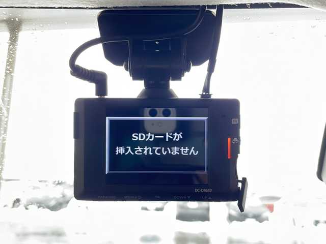 トヨタ ライズ Z 山形県 2021(令3)年 0.9万km ブラックマイカメタリック/シャイニングホワイトパール 禁煙車/ワンオーナー/スマートアシスト（次世代）/・衝突回避支援ブレーキ機能（対車両・対歩行者[昼夜]）/・車線逸脱警報機能＆路側逸脱警報機能/・標識認識機能/・全車速追従機能付ＡＣＣ（アダプティブクルーズコントロール）/・レーンキープコントロール（ＬＫＣ）/・コーナーセンサー/スマートペダル（S-PDL）/パノラマモニター/純正9インチナビ(CD.DVD.SD.BT)/フルセグ/ビルトインETC2.0/シートヒーター/ドライブレコーダー/電動パーキングブレーキ/オートホールド/プッシュスタート/スマートキー/LEDヘッドライト/フォグランプ