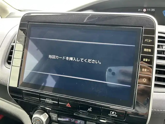 日産 セレナ e－パワー ハイウェイスター V 愛媛県 2022(令4)年 1.9万km ダイヤモンドブラック フォグランプ/ステアリングヒーター/クルコン追従/コーナーセンサー前後/ドラレコ前後/両側パワスラ/LEDライト/オートライト/シートヒーター/全方位モニター/フリップダウンモニター/ETC/フルセグTV/後席用モニター/純正15インチAW/パーキングアシスト/Bluetooth/レーンキープアシスト/ABS/横滑り防止装置/衝突被害軽減システム