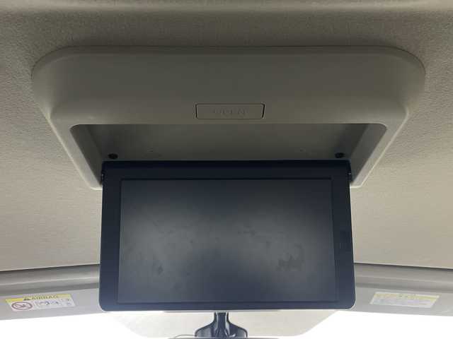 日産 セレナ e－パワー ハイウェイスター V 神奈川県 2022(令4)年 1.9万km ダイヤモンドブラック フリップダウンモニター/アラウンドビューモニター/両側パワースライドドア/純正9型ナビゲーション/フルセグ　Bluetooth　CD　DVD　AM　FM/プロパイロット/レーンキープアシスト/横滑り防止装置/衝突被害軽減システム/パーキングアシスト/コーナーセンサー前後/アダプティブクルーズコントロール/ブラインドスポットモニター/純正前後ドライブレコーダー/ステアリングヒーター/シートヒーター/ETC/純正15インチAW/フォグランプ/LEDライト/オートライト