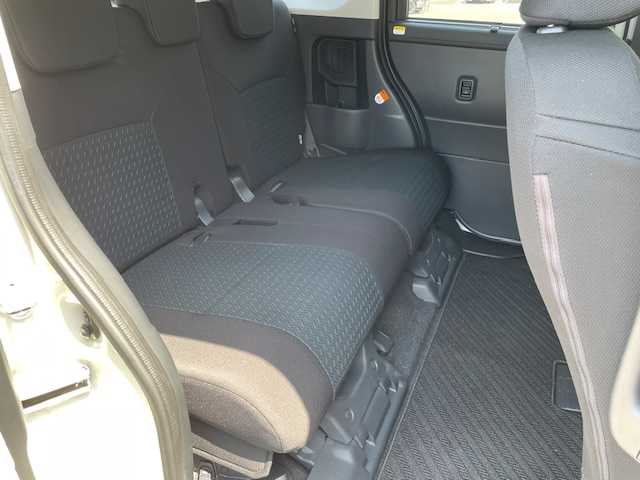 トヨタ ルーミー カスタムG－T 福島県 2021(令3)年 1.3万km パールホワイトⅢ AIS検査済み/【2503041737】/CLS FOXフロントバンパー（社外）/CLS FOXリアバンパー（社外）/エクストリームJ XJ07新品アルミホイール（社外）/マッドスターラジアルA/T新品タイヤ（社外）/エスペリア1インチリフトアップコイル（社外）/トヨタセーフティセンス/ディスプレイオーディオ/（フルセグTV・Bluetooth）/両側パワースライドドア/全方位カメラ/ビルトインETC/電動パーキングブレーキ/アイドリングストップ/LEDヘッドライト/プッシュスタート/スマートキー/クリアランスソナー/横滑り防止/社外パーツ取付済み