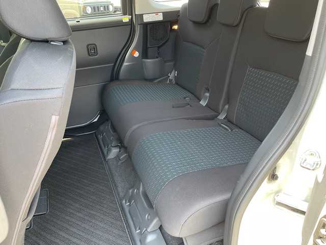 トヨタ ルーミー カスタムG－T 福島県 2021(令3)年 1.3万km パールホワイトⅢ AIS検査済み/【2503041737】/CLS FOXフロントバンパー（社外）/CLS FOXリアバンパー（社外）/エクストリームJ XJ07新品アルミホイール（社外）/マッドスターラジアルA/T新品タイヤ（社外）/エスペリア1インチリフトアップコイル（社外）/トヨタセーフティセンス/ディスプレイオーディオ/（フルセグTV・Bluetooth）/両側パワースライドドア/全方位カメラ/ビルトインETC/電動パーキングブレーキ/アイドリングストップ/LEDヘッドライト/プッシュスタート/スマートキー/クリアランスソナー/横滑り防止/社外パーツ取付済み