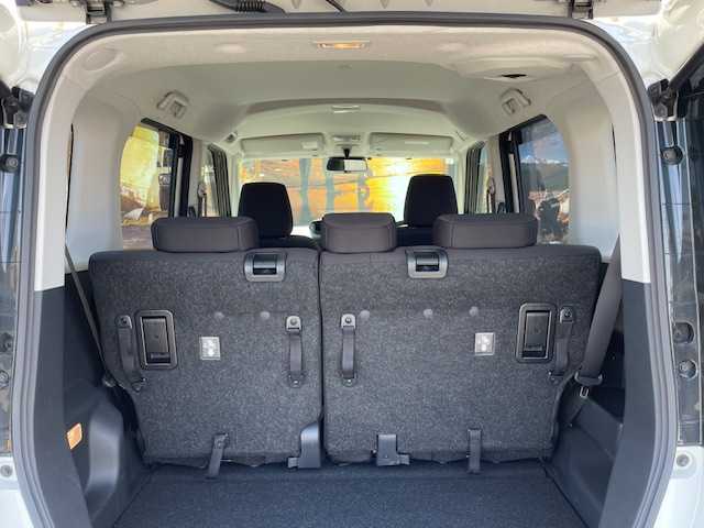 トヨタ ルーミー カスタムG－T 福島県 2021(令3)年 1.3万km パールホワイトⅢ AIS検査済み/【2503041737】/CLS FOXフロントバンパー（社外）/CLS FOXリアバンパー（社外）/エクストリームJ XJ07新品アルミホイール（社外）/マッドスターラジアルA/T新品タイヤ（社外）/エスペリア1インチリフトアップコイル（社外）/トヨタセーフティセンス/ディスプレイオーディオ/（フルセグTV・Bluetooth）/両側パワースライドドア/全方位カメラ/ビルトインETC/電動パーキングブレーキ/アイドリングストップ/LEDヘッドライト/プッシュスタート/スマートキー/クリアランスソナー/横滑り防止/社外パーツ取付済み