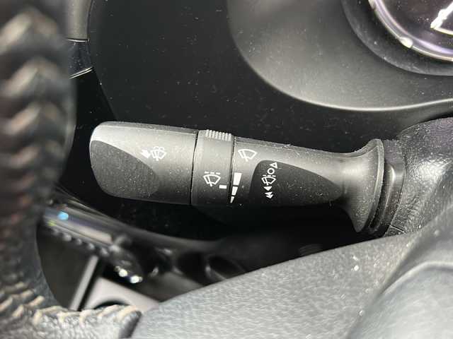 トヨタ ハイラックス Z 石川県 2021(令3)年 5.1万km アティチュードブラックマイカ ワンオーナー/トヨタセーフティセンス/・プリクラッシュセーフティ/・レーンディパーチャーアラート/・オートマチックハイビーム/・先行車発進お知らせ機能/・クリアランスソナー/・レーダークルーズコントロール/・ダウンヒルアシストコントロール/社外ナビディレイII型カーナビディスプレイ/【CD・DVD・Applecarplay・Bluetooth・フルセグTV】/4WD/ステアリングリモコン/ETC2.0/プッシュスタート/・スマートキー/・スペアキー/・キーレス/LEDヘッドライト/・オートライト/・フォグライト/純正フロアマット/取扱説明書/保証書/記録簿