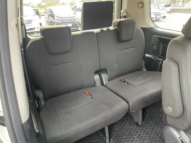 トヨタ ノア X Gエディション 奈良県 2012(平24)年 9.6万km ホワイトパールクリスタルシャイン ”(株)IDOMが運営する【じしゃロン堺店】の自社ローン専用車両になります。/こちらは現金またはオートローンご利用時の価格です。自社ローンご希望の方は別途その旨お申付け下さい”