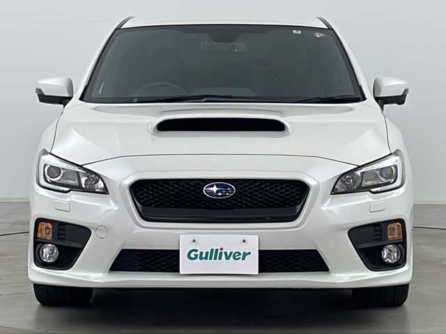 スバル ＷＲＸ Ｓ４ 2．0GT‐S アイサイト 道央・札幌 2015(平27)年 7.8万km クリスタルホワイトP ・アイサイトver3/ 衝突軽減ブレーキ/ 全車速追従クルーズコントロール/ アクティブレーンキープ/ 誤発進抑制(前後)/ 車線逸脱警報/ ふらつき警報/ 先行車発進お知らせ/・アドバンスドセーフティパッケージ/ ハイビームアシスト/ サイドビューモニター/ リヤビークルディテクション/・オートライト/・LEDヘッドライト/・フォグランプ/・リアフォグランプ/・革巻ステアリング/・パドルシフト/・自動防眩ミラー/・STiタワーバー/・純正フロアマット/・ドアバイザー/・18インチ純正アルミホイール/・取扱説明書
