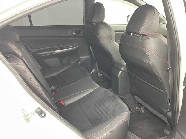 スバル ＷＲＸ Ｓ４ 2．0GT‐S アイサイト 道東・釧路十勝 2015(平27)年 7.8万km クリスタルホワイトP 4WD/前席パワーシート　/電動パーキングブレーキ　/全車速追従機能付クルーズコントロール/パドルシフト　/レーンアシスト　/衝突軽減ブレーキ/横滑り防止装置/アイドリングストップ　/スマートキー　/プッシュスタート　/純正ＬＥＤヘッドライト　/純正１８インチアルミホイール　/純正フロアマット