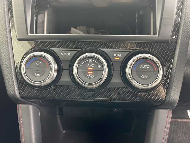 スバル ＷＲＸ Ｓ４ 2．0GT‐S アイサイト 道東・釧路十勝 2015(平27)年 7.8万km クリスタルホワイトP 4WD/前席パワーシート　/電動パーキングブレーキ　/全車速追従機能付クルーズコントロール/パドルシフト　/レーンアシスト　/衝突軽減ブレーキ/横滑り防止装置/アイドリングストップ　/スマートキー　/プッシュスタート　/純正ＬＥＤヘッドライト　/純正１８インチアルミホイール　/純正フロアマット