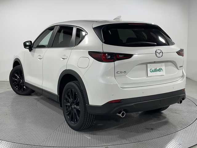 マツダ ＣＸ－５ XD ブラックトーンエディション 広島県 2024(令6)年 0.4万km ロジウムホワイトプレミアムメタリック 10.25型マツダコネクトナビ/360度ビューモニター/パワーシート/シートヒーター/パワーバックドア/ステアリングヒーター/パドルシフト/ヘッドアップディスプレイ/レーダークルーズコントロール/車線逸脱警報/レーンキープアシスト/アダプティブLEDヘッドライト/衝突軽減ブレーキ/ブラインドスポットモニタリング/パーキングセンサー/誤発進抑制機能/純正19インチAW/USB入力端子（typeC）/ワイヤレス充電