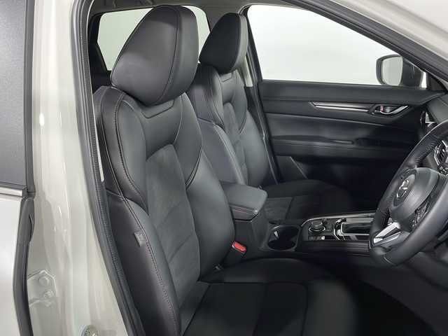 マツダ ＣＸ－５ XD ブラックトーンエディション 広島県 2024(令6)年 0.4万km ロジウムホワイトプレミアムメタリック 10.25型マツダコネクトナビ/360度ビューモニター/パワーシート/シートヒーター/パワーバックドア/ステアリングヒーター/パドルシフト/ヘッドアップディスプレイ/レーダークルーズコントロール/車線逸脱警報/レーンキープアシスト/アダプティブLEDヘッドライト/衝突軽減ブレーキ/ブラインドスポットモニタリング/パーキングセンサー/誤発進抑制機能/純正19インチAW/USB入力端子（typeC）/ワイヤレス充電