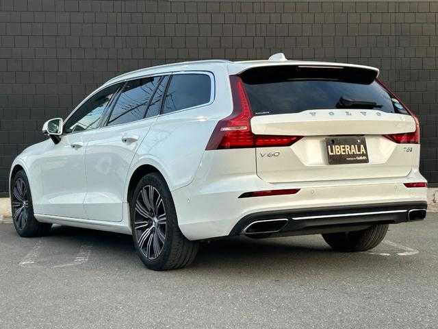 ボルボ Ｖ６０ T5 インスクリプション 埼玉県 2020(令2)年 3.8万km クリスタルホワイトP ワンオーナー/ベージュ革/シートヒーター/エアシート/パワーシート/純正HDDナビ/(Bluetooth/USB/CD/フルセグ)/ハーマンカードン　/全方位カメラ/ＬＥＤヘッドライト/ヘッドアップディスプレイ/ＥＴＣ