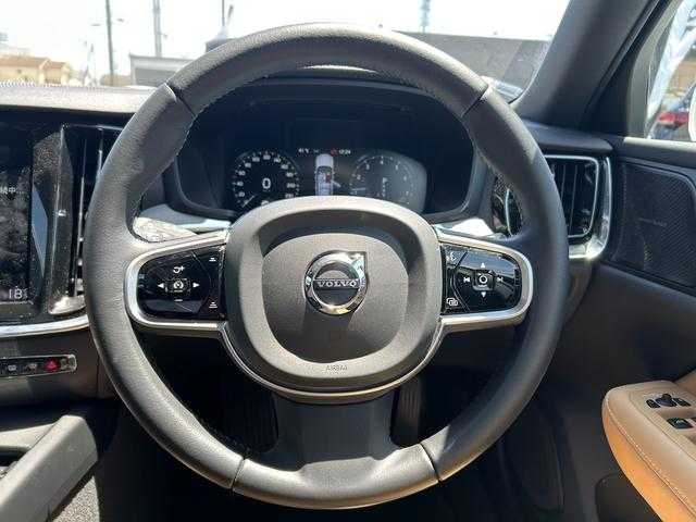 ボルボ Ｖ６０ T5 インスクリプション 埼玉県 2020(令2)年 3.8万km クリスタルホワイトP ワンオーナー/ベージュ革/シートヒーター/エアシート/パワーシート/純正HDDナビ/(Bluetooth/USB/CD/フルセグ)/ハーマンカードン　/全方位カメラ/ＬＥＤヘッドライト/ヘッドアップディスプレイ/ＥＴＣ