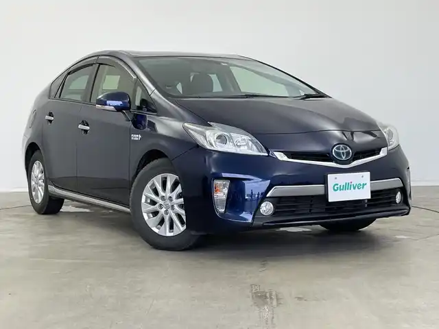 トヨタ プリウス ＰＨＶ G 新潟県 2013(平25)年 4.6万km ダークブルーマイカ 純正ナビ　/バックカメラ　/ハーフレザーシート　/追従クルーズコントロール/プラグインHV　/D席パワーシート　/前席シートヒーター　/衝突軽減　/ハロゲンオートライト　/地デジ　/ハンドルヒーター　/純正ETC　/純正１５インチアルミホイール/純正フロアマット/スマートキー/スペアキー