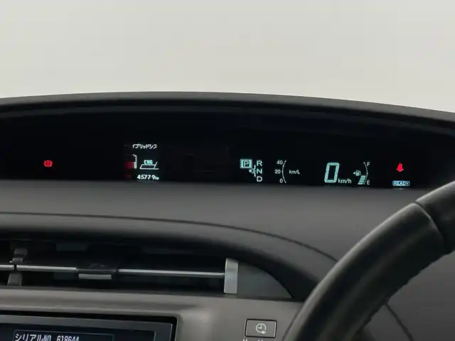 トヨタ プリウス ＰＨＶ G 新潟県 2013(平25)年 4.6万km ダークブルーマイカ 純正ナビ　/バックカメラ　/ハーフレザーシート　/追従クルーズコントロール/プラグインHV　/D席パワーシート　/前席シートヒーター　/衝突軽減　/ハロゲンオートライト　/地デジ　/ハンドルヒーター　/純正ETC　/純正１５インチアルミホイール/純正フロアマット/スマートキー/スペアキー