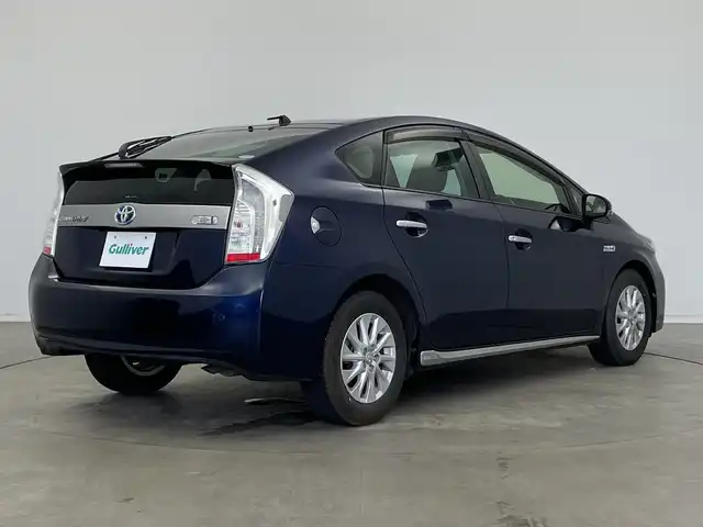 トヨタ プリウス ＰＨＶ G 新潟県 2013(平25)年 4.6万km ダークブルーマイカ 純正ナビ　/バックカメラ　/ハーフレザーシート　/追従クルーズコントロール/プラグインHV　/D席パワーシート　/前席シートヒーター　/衝突軽減　/ハロゲンオートライト　/地デジ　/ハンドルヒーター　/純正ETC　/純正１５インチアルミホイール/純正フロアマット/スマートキー/スペアキー