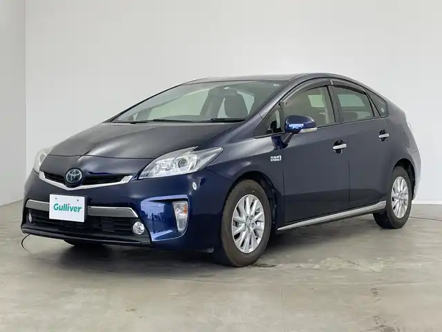 トヨタ プリウス ＰＨＶ G 新潟県 2013(平25)年 4.6万km ダークブルーマイカ 純正ナビ　/バックカメラ　/ハーフレザーシート　/追従クルーズコントロール/プラグインHV　/D席パワーシート　/前席シートヒーター　/衝突軽減　/ハロゲンオートライト　/地デジ　/ハンドルヒーター　/純正ETC　/純正１５インチアルミホイール/純正フロアマット/スマートキー/スペアキー