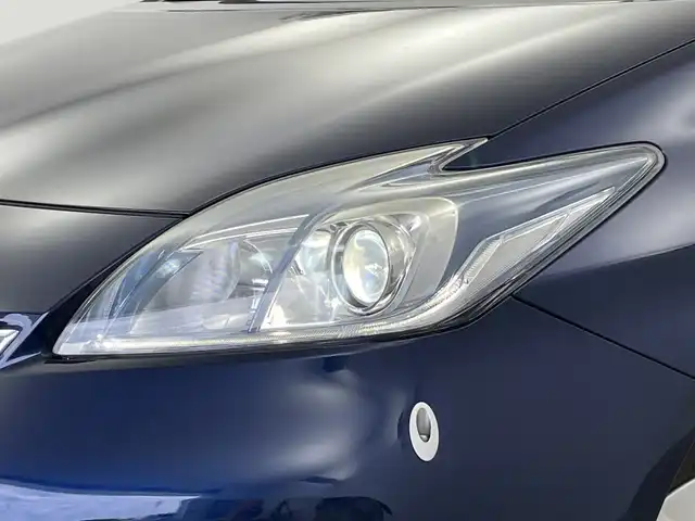 トヨタ プリウス ＰＨＶ G 新潟県 2013(平25)年 4.6万km ダークブルーマイカ 純正ナビ　/バックカメラ　/ハーフレザーシート　/追従クルーズコントロール/プラグインHV　/D席パワーシート　/前席シートヒーター　/衝突軽減　/ハロゲンオートライト　/地デジ　/ハンドルヒーター　/純正ETC　/純正１５インチアルミホイール/純正フロアマット/スマートキー/スペアキー
