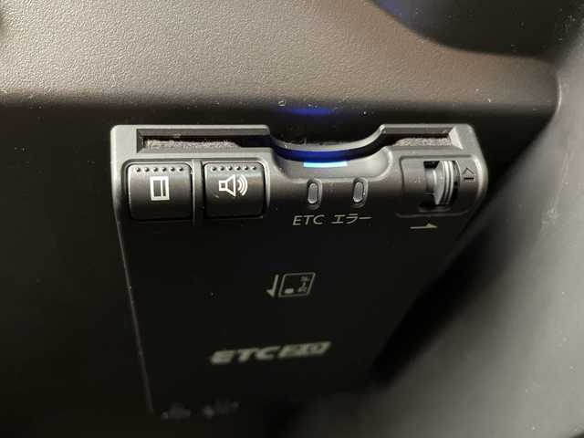 日産 ノート X DIG－S 新潟県 2018(平30)年 2.8万km ガーネットレッド 純正メモリナビ/（BT/FM/AM/フルセグTV/DVD)/全周囲カメラ/前後ドライブレコーダー/デジタルインナーミラー/電格ミラー/ドアバイザー/ヘッドライトレベライザー/ETC