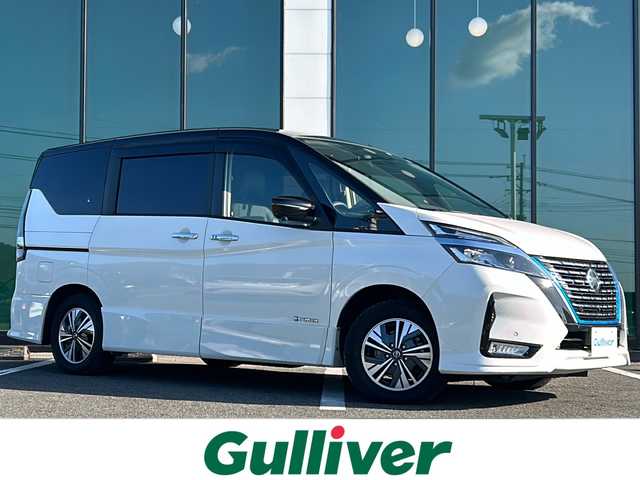 日産 セレナ e－パワー ハイウェイスター V 福岡県 2019(令1)年 6.9万km ブリリアントホワイトパール 2トーン 9型純正SDナビ/・フルセグ　Bluetooth　CD　DVD　ブルーレイ/全周囲カメラ/純正フリップダウンモニター/両側パワースライドドア/クルーズコントロール/ETC/前後ドライブレコーダー/ABS/レーンキープアシスト/盗難防止装置/前後コーナーセンサー/衝突軽減ブレーキ/横滑り防止装置/オートライト/LEDヘッドライト/パワーステアリング/パワーウィンドウ/純正アルミホイール/純正フロアマット