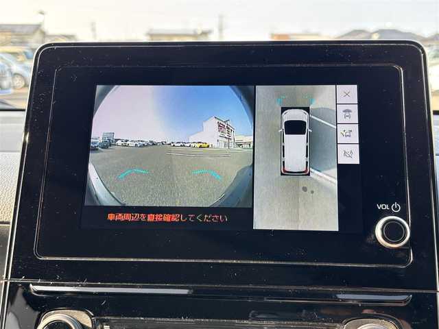 トヨタ シエンタ G 大分県 2022(令4)年 3.2万km ブラック ・純正ディスプレイ(CD.DVD.BT.USB)/・全方位カメラ/・フルセグテレビ/・フリップダウンモニター/・ETC/・両側パワースライドドア/・レーダークルーズコントロール/・トヨタセーフティセンス/・オートハイビーム/・ステアリングリモコン