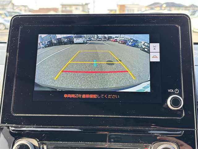 トヨタ シエンタ G 大分県 2022(令4)年 3.2万km ブラック ・純正ディスプレイ(CD.DVD.BT.USB)/・全方位カメラ/・フルセグテレビ/・フリップダウンモニター/・ETC/・両側パワースライドドア/・レーダークルーズコントロール/・トヨタセーフティセンス/・オートハイビーム/・ステアリングリモコン