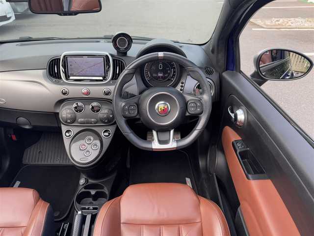 アバルト ５９５Ｃ ツーリズモ 千葉県 2018(平30)年 3.8万km 青Ⅱ 社外SDナビ/フルセグTV/Bluetooth/バックカメラ/コーナーセンサー/茶革シート/ETC/純正ドライブレコーダー/純正フロアマット/純正17インチアルミホイール/取扱説明書＆保証書