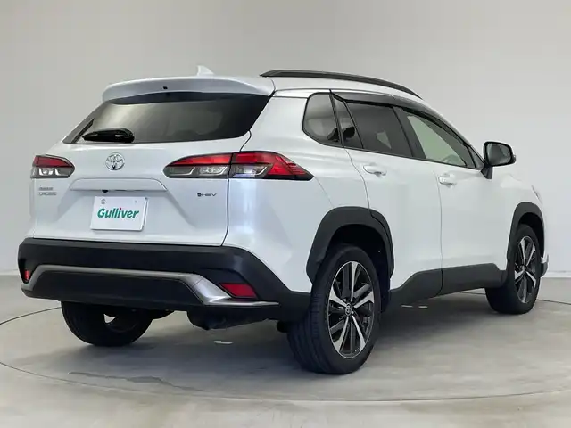 トヨタ カローラ クロス ハイブリッド Z 新潟県 2024(令6)年 2.3万km プラチナホワイトパールマイカ 10.5インチディスプレイオーディオ/(FM.AM.フルセグ.Bluetooth)/バックカメラ/トヨタセーフティセンス/・プリクラッシュセーフティ/・レーンキープアシスト/・レーダークルーズコントロール/・オートマチックハイビーム/革巻きステアリング/LEDオートライト/フォグランプ/ドライブレコーダー/ETC2.0/ハーフレザーシート/前席シートヒーター/プッシュスタート/スマートキー/純正フロアマット
