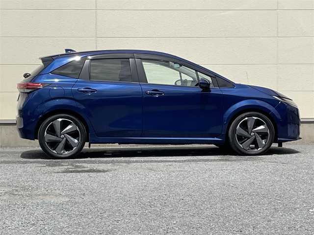 日産 オーラ G レザーエディション 茨城県 2022(令4)年 4.5万km オーロラフレアブルーパール 純正ナビ/フルセグTV/全方位カメラ/プロパイロット/デジタルインナーミラー/BOSEサウンド/ドライブレコーダー/　（SN-TW9880）/ETC2.0/Bluetooth/AppleCarPlay/コーナーセンサー/ハーフレザーシート/ハンドルヒーター/LEDヘッドライト/HDMI接続/ワイヤレス充電/純正AW/純正フロアマット/全方位運転支援システム