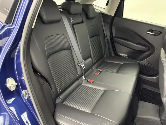 日産 オーラ G レザーエディション 福岡県 2022(令4)年 4.4万km オーロラフレアブルーパール 純正９型ナビ／フルセグＴＶ　/全方位カメラ　/ＢＯＳＥプレミアムサウンド　/ワイヤレス充電　/デジタルルームミラー　/前後ドライブレコーダー　/ＥＴＣ　/レーダー探知機　/エマージェンシーブレーキ　/レーンキープ　/ＢＳＭ　/ステアリングヒーター　/シートヒーター