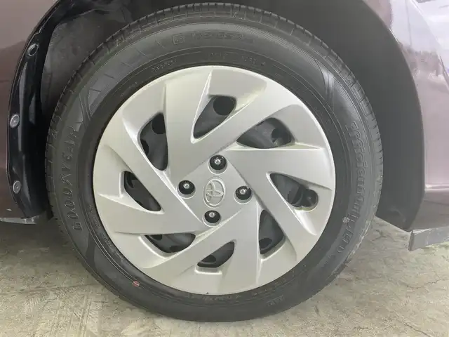 トヨタ アクア S 群馬県 2016(平28)年 3.3万km ディープアメジストマイカメタリック 純正ナビ　バックカメラ　シートヒーター　ビルトインＥＴＣ　横滑り防止　車両接近通報装置　ｎａｎｏｅ　オートライト　オートエアコン　電動格納ミラー　スマートキー　プッシュスタート　スペアキー