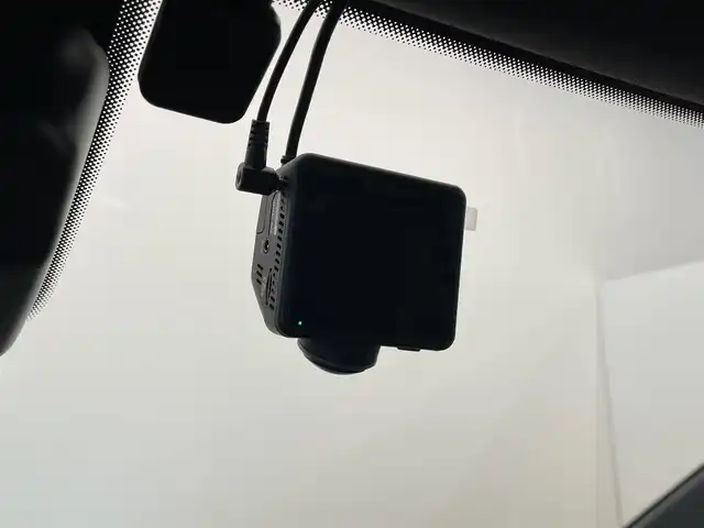 キャデラック ＸＴ４ プラチナム 岡山県 2022(令4)年 2.3万km 黒 レフトハンドル/HUD/LEDヘッドライト/純正20インチアルミ/ステアリングヒーター/スマートエントリー/コーナーセンサー/ETC/BOSEサラウンド/パノラマガラスサンルーフ/ACC/ライトプラチナムレザーシート/シートヒーター/シートベンチレーション/ステアリングヒーター/リアクロストラフィック/リア歩行者検知/ロケイターライト/アイドリングストップ/走行モード切替/ドラレコ/デジタルインナーミラー/PDC/純正ディスプレイオーディオ/アップルカープレイ/アンドロイドオート