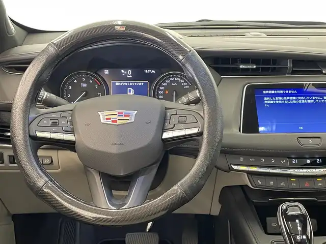 キャデラック ＸＴ４ プラチナム 岡山県 2022(令4)年 2.3万km 黒 レフトハンドル/HUD/LEDヘッドライト/純正20インチアルミ/ステアリングヒーター/スマートエントリー/コーナーセンサー/ETC/BOSEサラウンド/パノラマガラスサンルーフ/ACC/ライトプラチナムレザーシート/シートヒーター/シートベンチレーション/ステアリングヒーター/リアクロストラフィック/リア歩行者検知/ロケイターライト/アイドリングストップ/走行モード切替/ドラレコ/デジタルインナーミラー/PDC/純正ディスプレイオーディオ/アップルカープレイ/アンドロイドオート