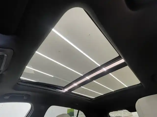 キャデラック ＸＴ４ プラチナム 岡山県 2022(令4)年 2.3万km 黒 レフトハンドル/HUD/LEDヘッドライト/純正20インチアルミ/ステアリングヒーター/スマートエントリー/コーナーセンサー/ETC/BOSEサラウンド/パノラマガラスサンルーフ/ACC/ライトプラチナムレザーシート/シートヒーター/シートベンチレーション/ステアリングヒーター/リアクロストラフィック/リア歩行者検知/ロケイターライト/アイドリングストップ/走行モード切替/ドラレコ/デジタルインナーミラー/PDC/純正ディスプレイオーディオ/アップルカープレイ/アンドロイドオート