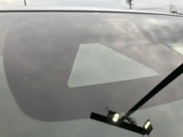 トヨタ カローラ スポーツ G 鳥取県 2020(令2)年 0.9万km プラチナホワイトパールマイカ ４・W・D/ターボ車/ワンオーナー/純正ナビ/BT/Miracast/バックカメラ/トヨタセーフティセンス/レーンキープアシスト/レーダークルーズコントロール/前後クリアランスソナー/LEDヘットライト/オートハイビーム/純正16インチアルミホイール/プッシュエンジンスタート/アイドリングストップ/スマートキー×2