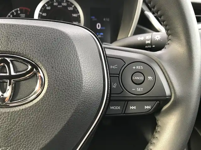 トヨタ カローラ スポーツ G 鳥取県 2020(令2)年 0.9万km プラチナホワイトパールマイカ ４・W・D/ターボ車/ワンオーナー/純正ナビ/BT/Miracast/バックカメラ/トヨタセーフティセンス/レーンキープアシスト/レーダークルーズコントロール/前後クリアランスソナー/LEDヘットライト/オートハイビーム/純正16インチアルミホイール/プッシュエンジンスタート/アイドリングストップ/スマートキー×2