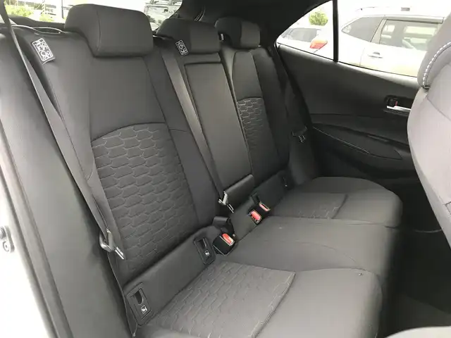 トヨタ カローラ スポーツ G 鳥取県 2020(令2)年 0.9万km プラチナホワイトパールマイカ ４・W・D/ターボ車/ワンオーナー/純正ナビ/BT/Miracast/バックカメラ/トヨタセーフティセンス/レーンキープアシスト/レーダークルーズコントロール/前後クリアランスソナー/LEDヘットライト/オートハイビーム/純正16インチアルミホイール/プッシュエンジンスタート/アイドリングストップ/スマートキー×2