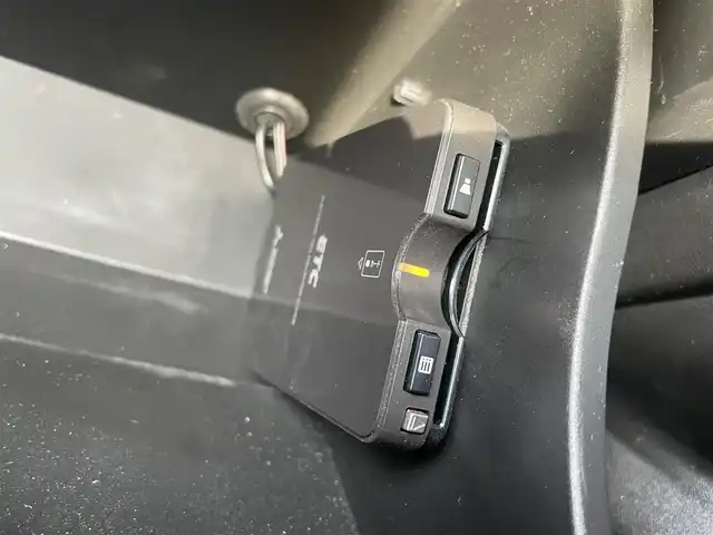 フィアット ５００Ｘ スポーツ 静岡県 2021(令3)年 2.7万km ガンＭ 純正ディスプレイオーディオ/衝突軽減ブレーキ/アクティクルーズコントロール/レーンアシスト/ブラインドスポット/レザーシート/パワーシート/シートヒーター/LED/ドライブレコーダー/ETC