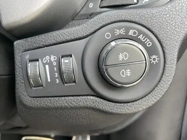 フィアット ５００Ｘ スポーツ 静岡県 2021(令3)年 2.7万km ガンＭ 純正ディスプレイオーディオ/衝突軽減ブレーキ/アクティクルーズコントロール/レーンアシスト/ブラインドスポット/レザーシート/パワーシート/シートヒーター/LED/ドライブレコーダー/ETC