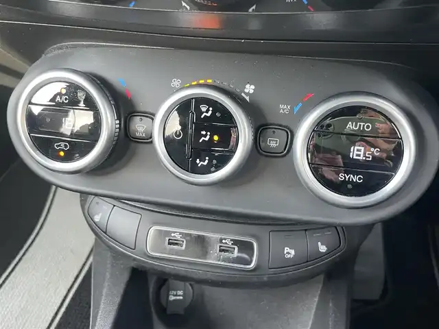 フィアット ５００Ｘ スポーツ 静岡県 2021(令3)年 2.7万km ガンＭ 純正ディスプレイオーディオ/衝突軽減ブレーキ/アクティクルーズコントロール/レーンアシスト/ブラインドスポット/レザーシート/パワーシート/シートヒーター/LED/ドライブレコーダー/ETC