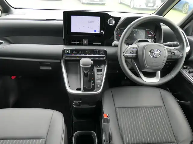 トヨタ ノア S－Z 千葉県 2022(令4)年 3.6万km アティチュードブラックマイカ Toyota Safety Sense/・プリクラッシュセーフティ/・レーンディパーチャーアラート/・オートハイビーム/・レーダークルーズコントロール/・ブラインドスポットモニタリング/TOYOTAチームメイト/・アドバンストパーク/両側パワースライドドア/純正コネクティッドナビ/地デジTV/【Bluetooth接続】/パノラミックビューモニター/ドライブレコーダー（前後撮影）/ハーフレザーシート/革巻きステアリング/ステアリングスイッチ/ETC/LEDヘッドライト/フォグライト/ウインカーミラー/クリアランスソナー/純正17インチアルミホイル/サイド/カーテンエアバッグ/スマートキー