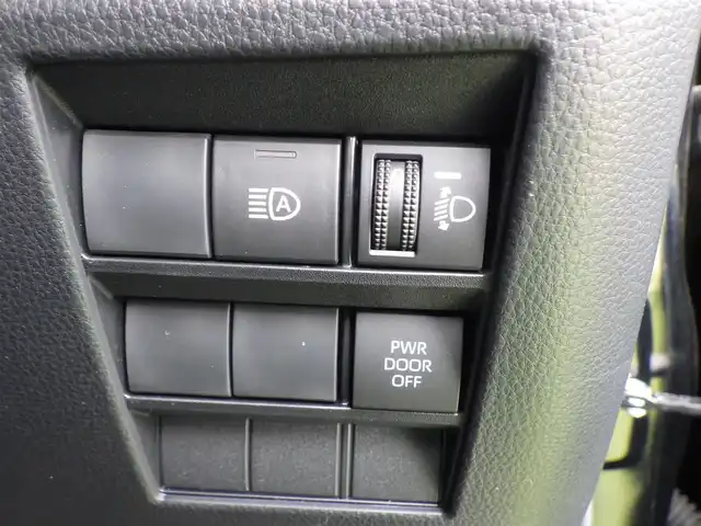 トヨタ ノア S－Z 千葉県 2022(令4)年 3.6万km アティチュードブラックマイカ Toyota Safety Sense/・プリクラッシュセーフティ/・レーンディパーチャーアラート/・オートハイビーム/・レーダークルーズコントロール/・ブラインドスポットモニタリング/TOYOTAチームメイト/・アドバンストパーク/両側パワースライドドア/純正コネクティッドナビ/地デジTV/【Bluetooth接続】/パノラミックビューモニター/ドライブレコーダー（前後撮影）/ハーフレザーシート/革巻きステアリング/ステアリングスイッチ/ETC/LEDヘッドライト/フォグライト/ウインカーミラー/クリアランスソナー/純正17インチアルミホイル/サイド/カーテンエアバッグ/スマートキー