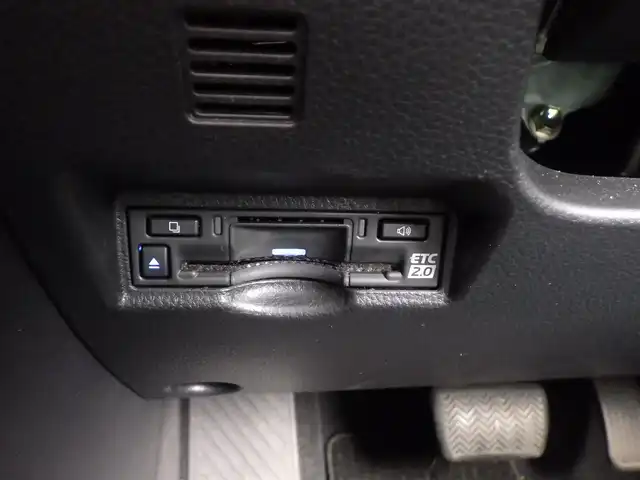 トヨタ ノア S－Z 千葉県 2022(令4)年 3.6万km アティチュードブラックマイカ Toyota Safety Sense/・プリクラッシュセーフティ/・レーンディパーチャーアラート/・オートハイビーム/・レーダークルーズコントロール/・ブラインドスポットモニタリング/TOYOTAチームメイト/・アドバンストパーク/両側パワースライドドア/純正コネクティッドナビ/地デジTV/【Bluetooth接続】/パノラミックビューモニター/ドライブレコーダー（前後撮影）/ハーフレザーシート/革巻きステアリング/ステアリングスイッチ/ETC/LEDヘッドライト/フォグライト/ウインカーミラー/クリアランスソナー/純正17インチアルミホイル/サイド/カーテンエアバッグ/スマートキー