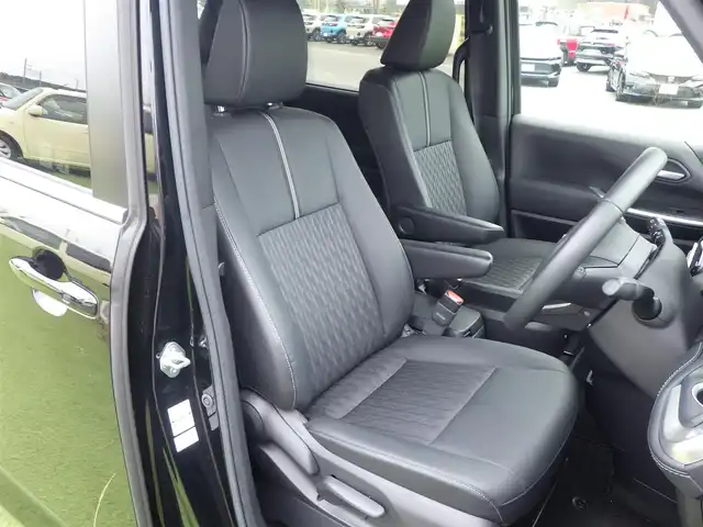 トヨタ ノア S－Z 千葉県 2022(令4)年 3.6万km アティチュードブラックマイカ Toyota Safety Sense/・プリクラッシュセーフティ/・レーンディパーチャーアラート/・オートハイビーム/・レーダークルーズコントロール/・ブラインドスポットモニタリング/TOYOTAチームメイト/・アドバンストパーク/両側パワースライドドア/純正コネクティッドナビ/地デジTV/【Bluetooth接続】/パノラミックビューモニター/ドライブレコーダー（前後撮影）/ハーフレザーシート/革巻きステアリング/ステアリングスイッチ/ETC/LEDヘッドライト/フォグライト/ウインカーミラー/クリアランスソナー/純正17インチアルミホイル/サイド/カーテンエアバッグ/スマートキー